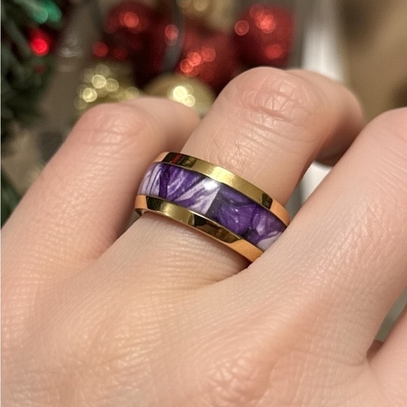 Jewelry - Gold and Purple Women's Ring 🆕